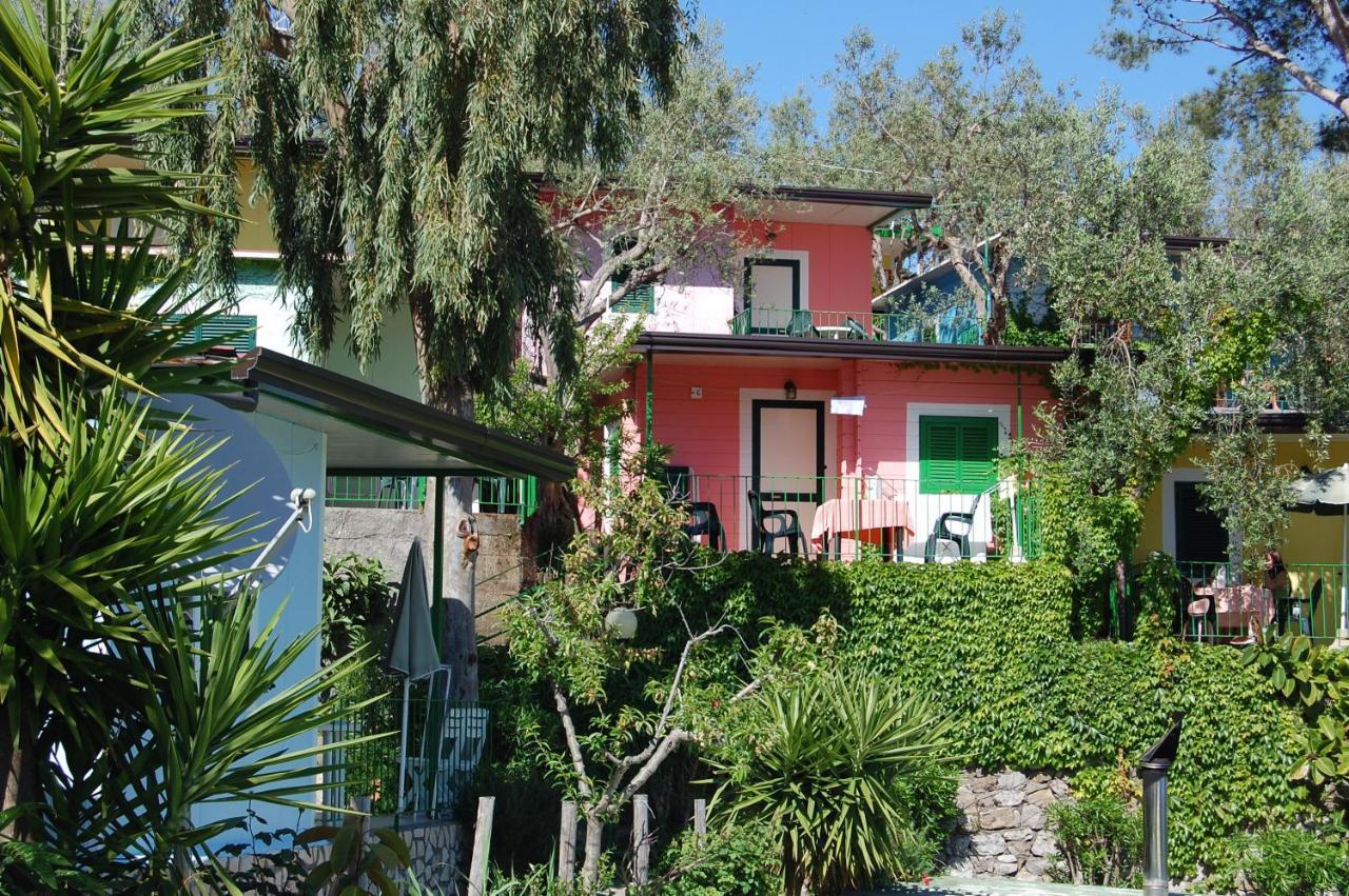 Marina Del Cantone Chalet 纳拉诺 外观 照片
