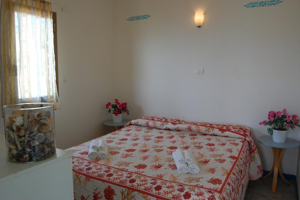 Marina Del Cantone Chalet 纳拉诺 客房 照片