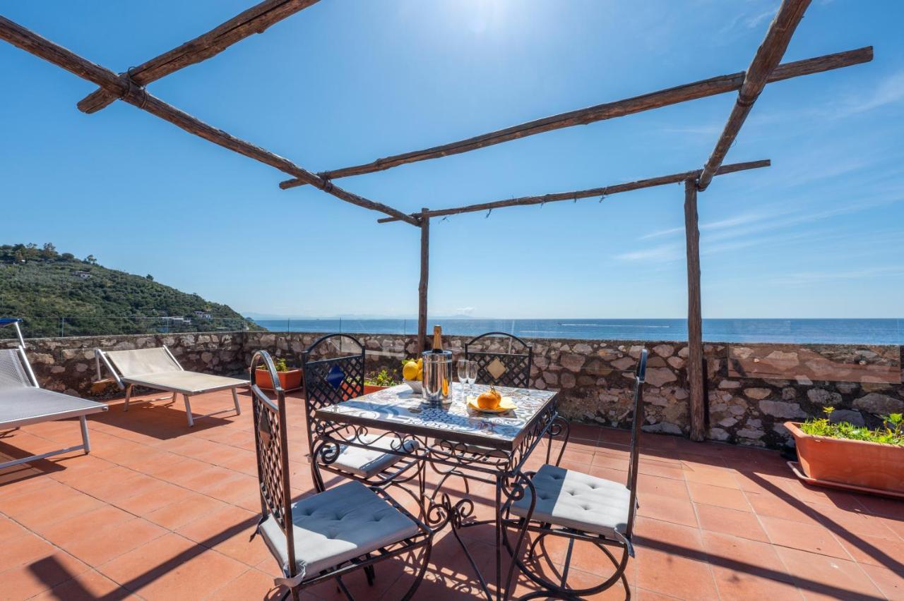 Marina Del Cantone Chalet 纳拉诺 外观 照片