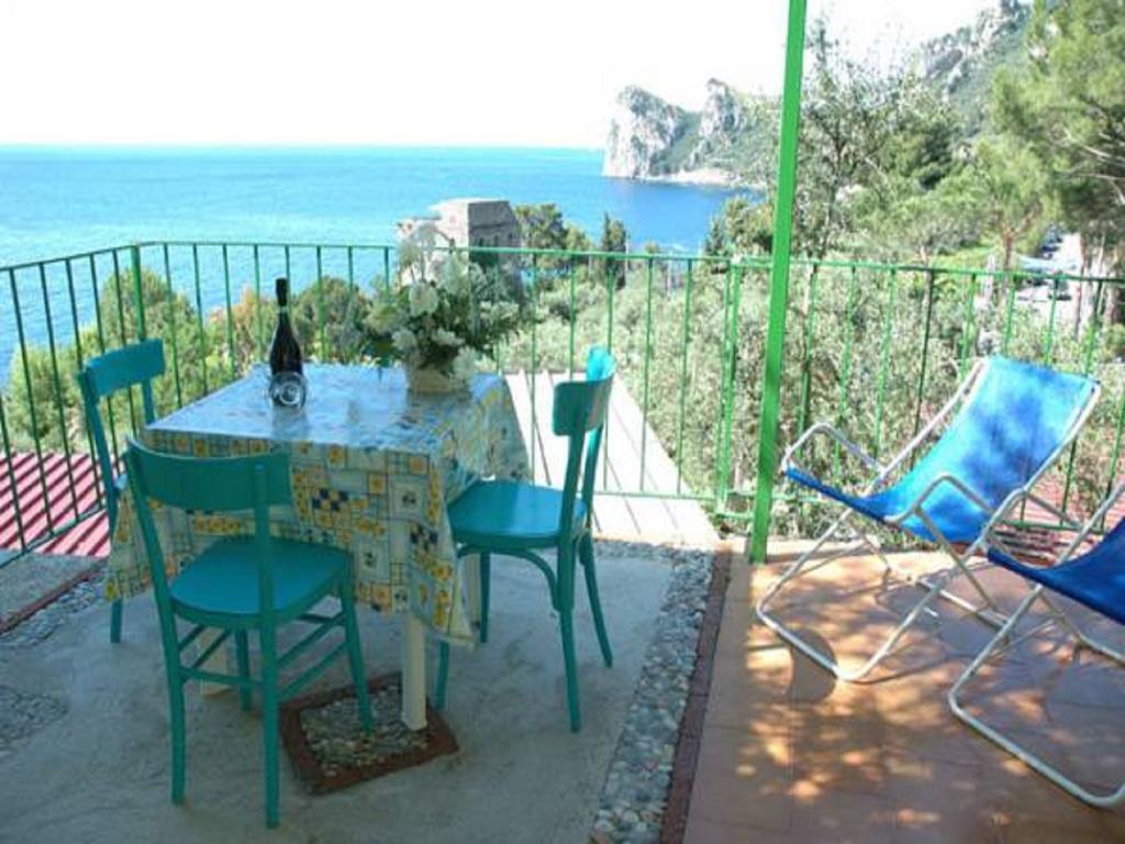 Marina Del Cantone Chalet 纳拉诺 外观 照片